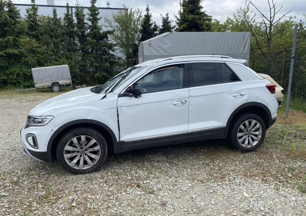 Volkswagen T-Roc cena 25400 przebieg: 17000, rok produkcji 2022 z Września małe 352